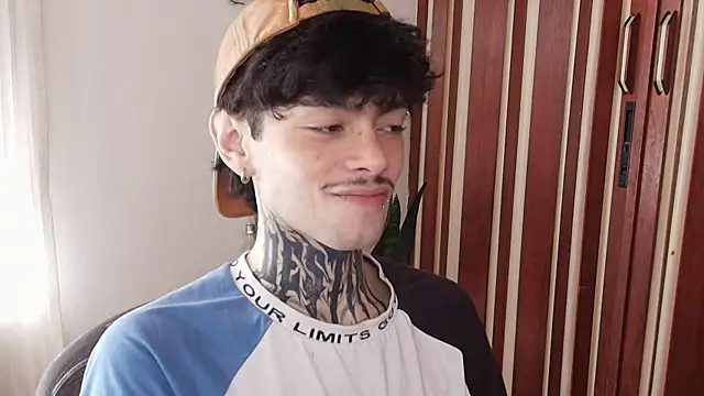 Mihail leroy online show from December 2025 01:49:01 PM