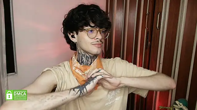 Mihail leroy online show from February 2026 01:25:01 AM