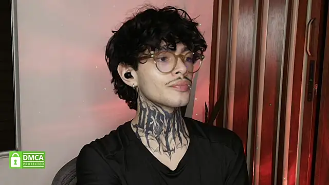 Mihail leroy online show from February 2026 02:02:02 AM