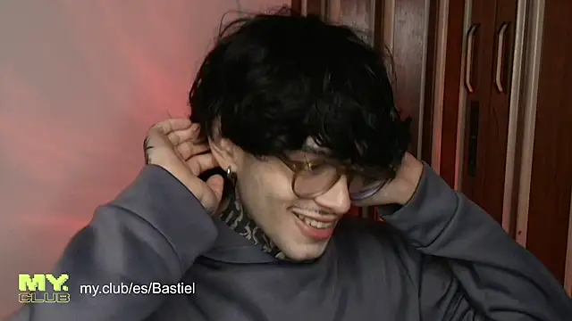 Mihail leroy online show from March 2026 02:02:01 AM