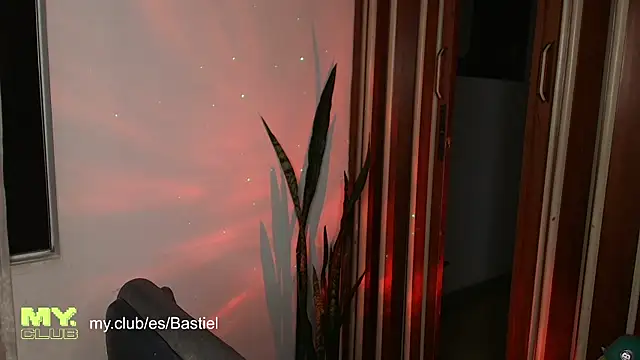 Mihail leroy online show from March 2026 01:28:01 AM