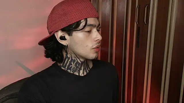 Snapshot of Mihail_leroy chatting on May 2026 12:27:02 AM Mihail leroy online show from May 2026 12:27:02 AM
