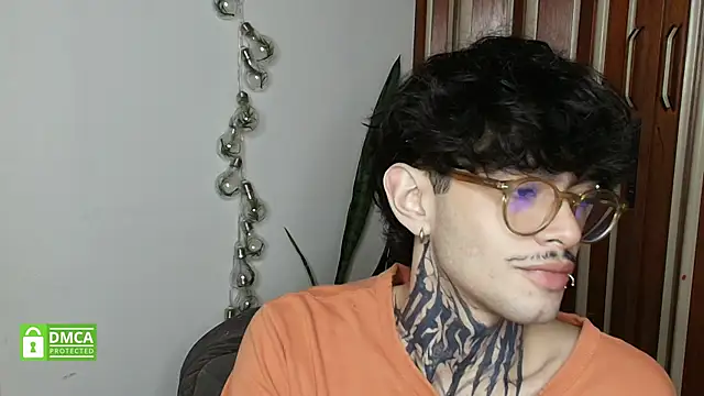 Mihail leroy online show from January 2026 02:18:02 AM