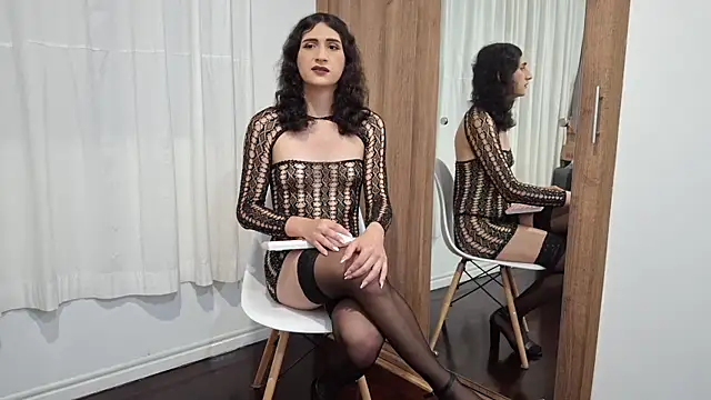 kayleesims  online show from December 2025 01:53:02 AM