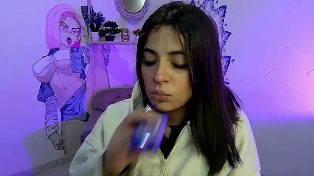 sofi lara28 online show from March 2026 01:05:02 PM