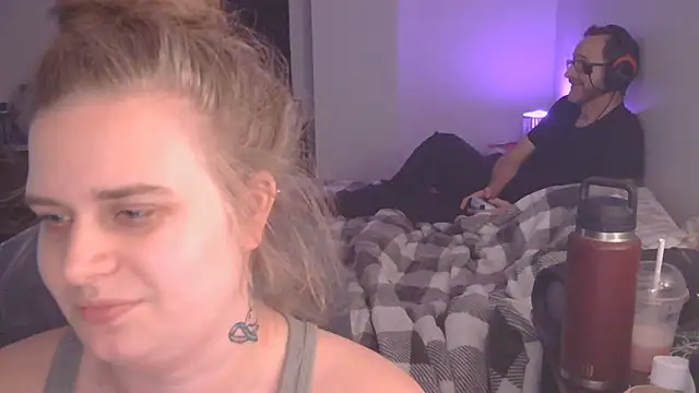 Sexyblonde12344 online show from November 2025 03:50:02 AM