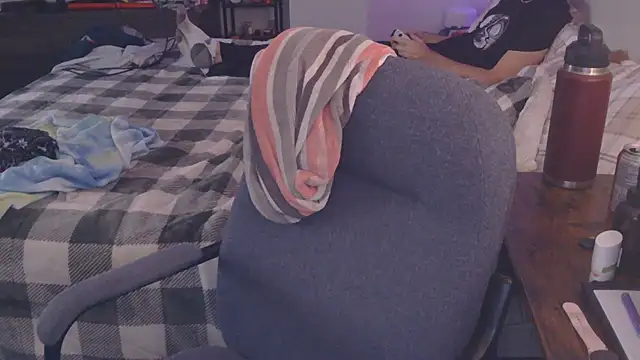 Sexyblonde12344 online show from September 2025 11:44:02 PM