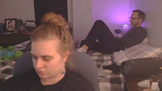 Sexyblonde12344 online show from November 2025 11:38:02 PM