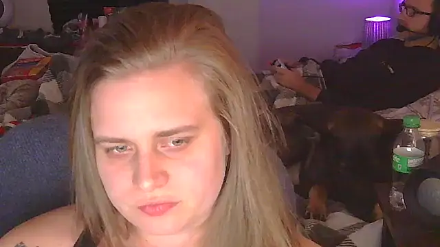 Sexyblonde12344 online show from November 2025 12:54:01 AM