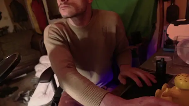 MasterDaddyCool online show from February 2026 11:50:01 PM