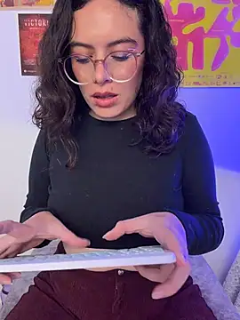 Katheerine online show from November 2025 12:58:02 AM