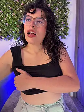 Katheerine online show from November 2025 01:05:01 AM