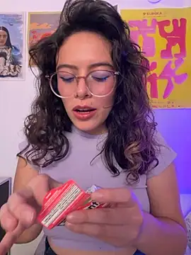 Katheerine online show from October 2025 01:05:02 AM