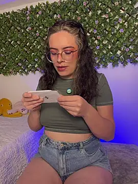 Katheerine online show from February 2026 01:04:02 AM