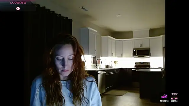 Snapshot of AnneNay chatting on March 2026 03:46:01 AM AnneNay online show from March 2026 03:46:01 AM