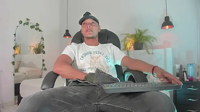 Ricky Owens1 online show from November 2025 08:23:02 PM