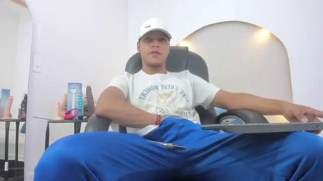 Ricky Owens1 online show from December 2025 08:54:01 PM