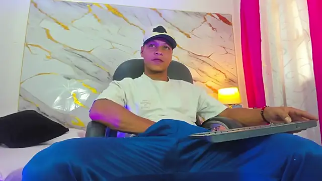 Ricky Owens1 online show from October 2025 08:43:01 PM