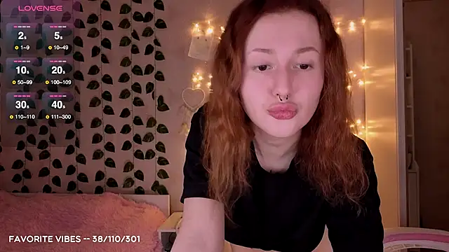 Snapshot of lina_red_xxx chatting on September 2025 11:11:01 PM lina red xxx online show from September 2025 11:11:01 PM