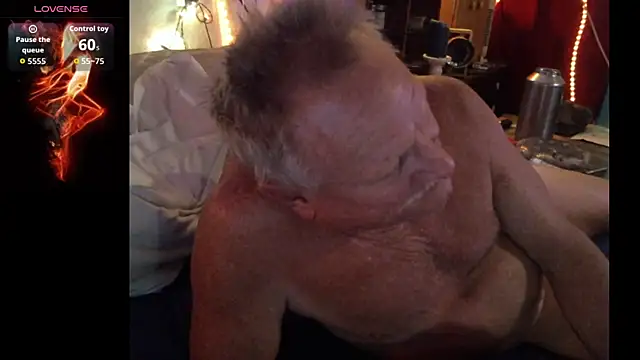 Snapshot of Pussyeat2please chatting on May 2026 12:20:01 PM Pussyeat2please online show from May 2026 12:20:01 PM
