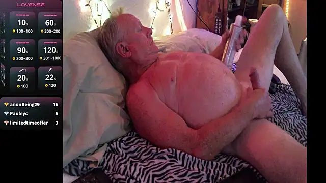 Pussyeat2please online show from April 2026 12:32:02 PM