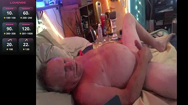 Pussyeat2please online show from April 2026 06:14:01 PM