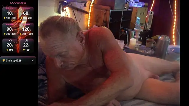 Snapshot of Pussyeat2please chatting on June 2026 12:00:02 PM Pussyeat2please online show from June 2026 12:00:02 PM