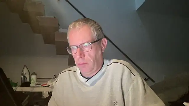 choupipat1 online show from October 2025 06:45:01 AM