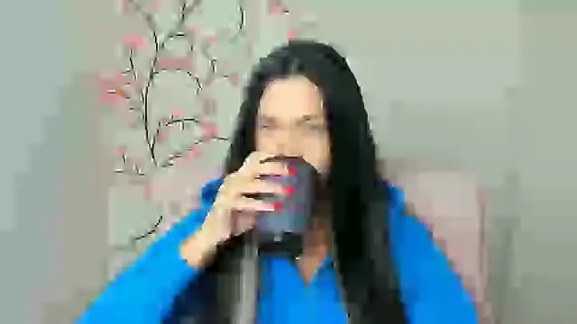 Lune Moon online show from April 2026 05:19:02 AM