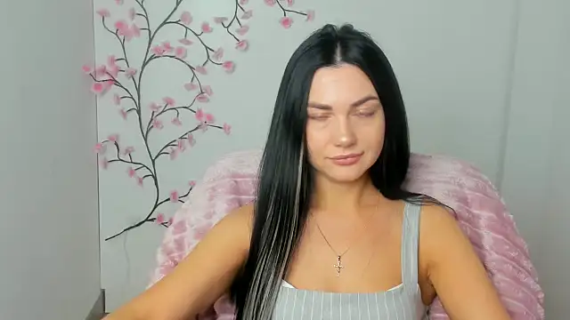 Lune Moon online show from March 2026 06:44:01 AM