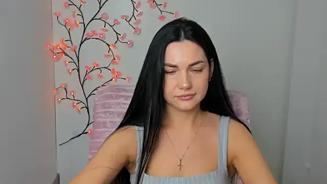 Lune Moon online show from April 2026 05:20:02 AM