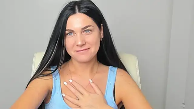 Lune Moon online show from November 2025 06:23:02 AM