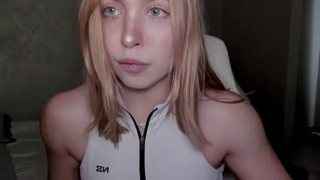 VanillaLivitski online show from September 2025 11:03:01 AM