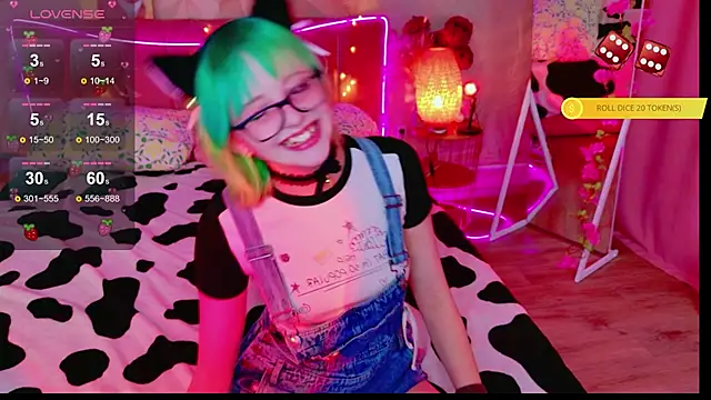 CoralineYoung online show from April 2026 07:33:02 AM