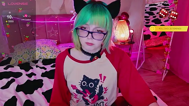 CoralineYoung online show from April 2026 02:14:02 PM