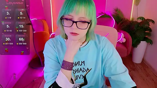 CoralineYoung online show from April 2026 07:04:01 AM