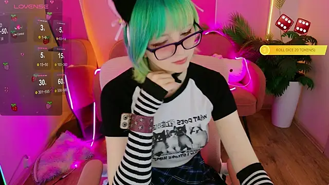 CoralineYoung online show from April 2026 07:45:02 AM