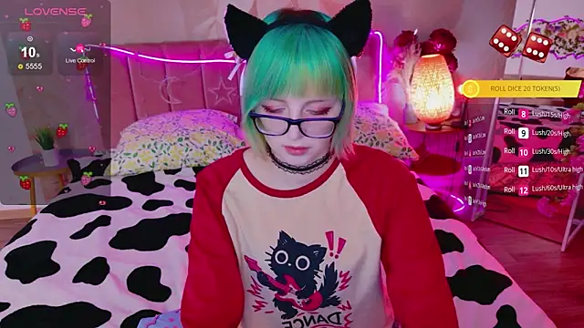 CoralineYoung online show from April 2026 07:16:01 AM