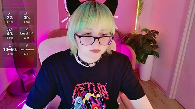CoralineYoung online show from June 2026 01:16:02 PM