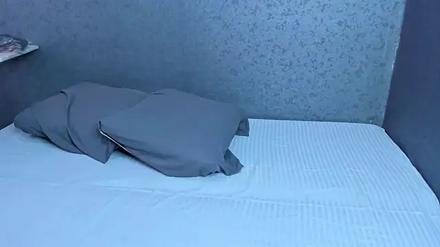 Olivia Buckby online show from October 2025 04:25:02 AM