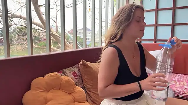 Stellamarbella online show from April 2026 05:14:02 AM