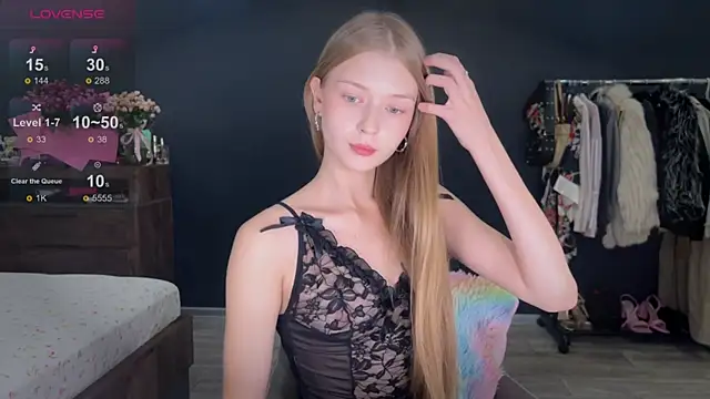 Snapshot of holylisssa chatting on October 2025 05:25:02 PM holylisssa online show from October 2025 05:25:02 PM
