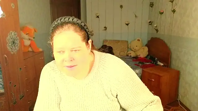 Audrey Aura online show from November 2025 05:30:01 AM