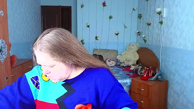 Audrey Aura online show from October 2025 05:41:01 AM