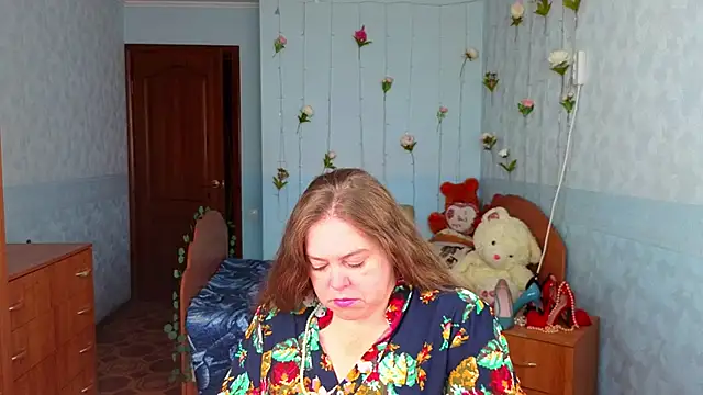 Audrey Aura online show from September 2025 05:03:02 AM