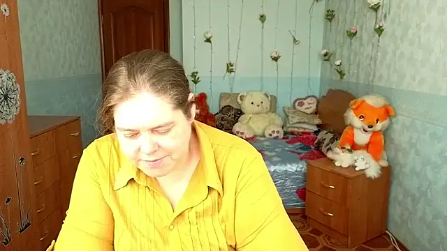 Audrey Aura online show from November 2025 08:18:01 AM