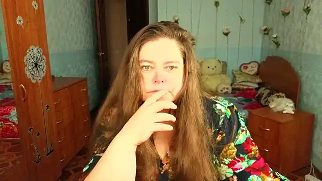 Audrey Aura online show from November 2025 05:10:02 AM