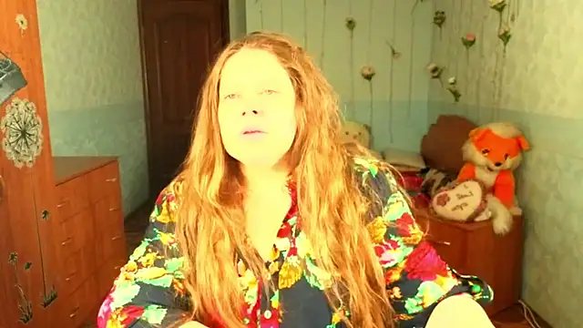 Audrey Aura online show from November 2025 05:00:02 AM