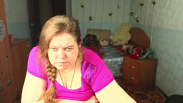 Audrey Aura online show from October 2025 05:17:02 AM