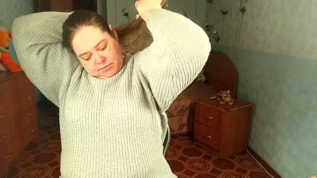 Audrey Aura online show from November 2025 05:40:02 AM